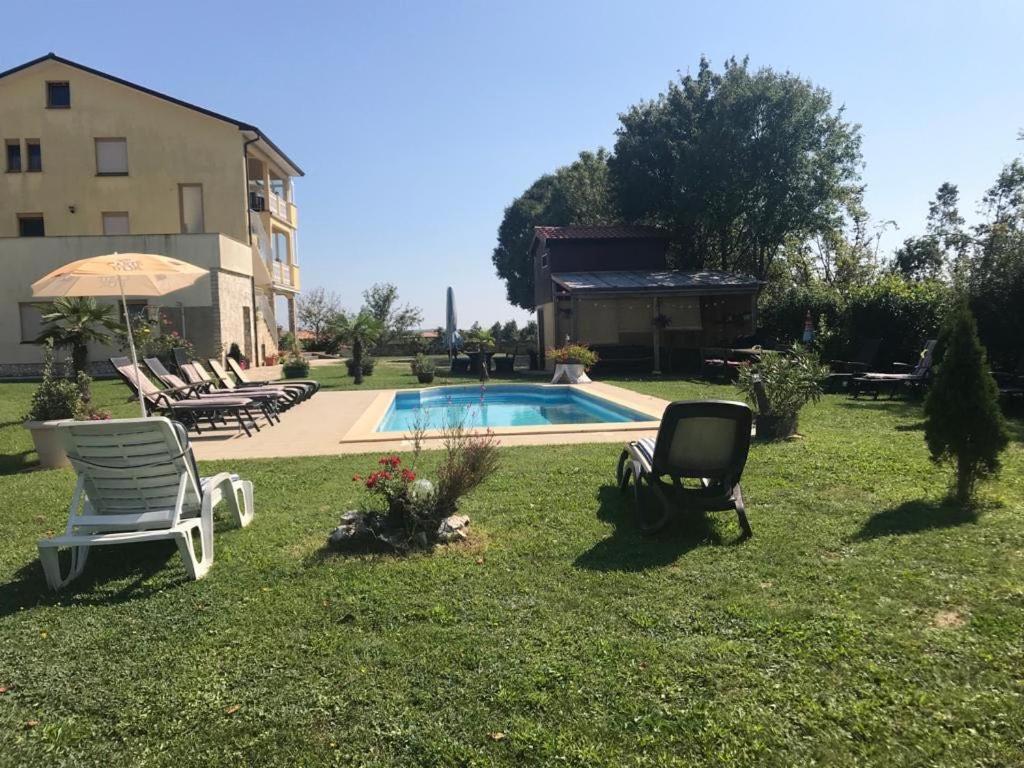 Ferienhaus Tomic Nedescina Exterior photo